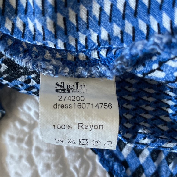 Flowy Boho Crochet Detail Split Hem Floral Maxi Dress - Picture 14 of 16